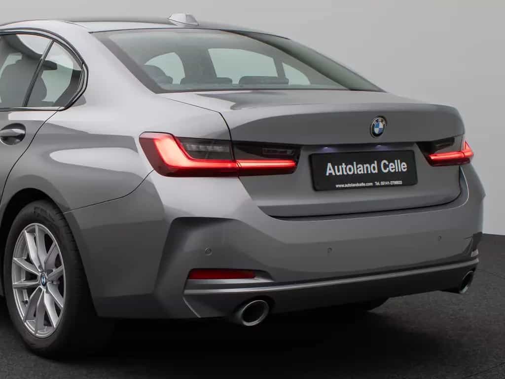BMW 320 d DAB WidscreenDispl. PDC Geschwindigkeitsreg 02/2023-photo-13
