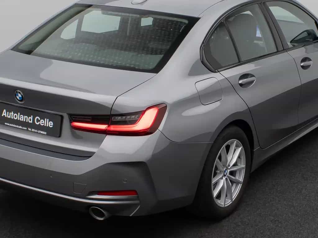 BMW 320 d DAB WidscreenDispl. PDC Geschwindigkeitsreg 02/2023-photo-14