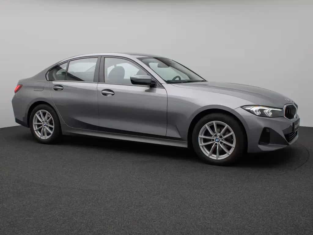 BMW 320 d DAB WidscreenDispl. PDC Geschwindigkeitsreg 02/2023-photo-3