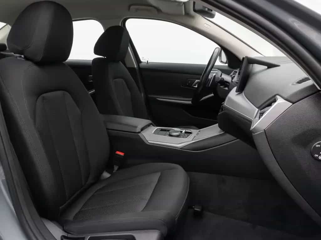 BMW 320 d DAB WidscreenDispl. PDC Geschwindigkeitsreg 02/2023-photo-33