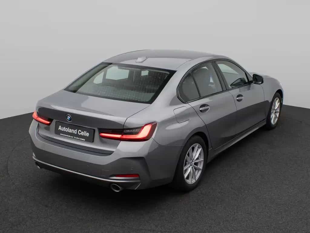 BMW 320 d DAB WidscreenDispl. PDC Geschwindigkeitsreg 02/2023-photo-6