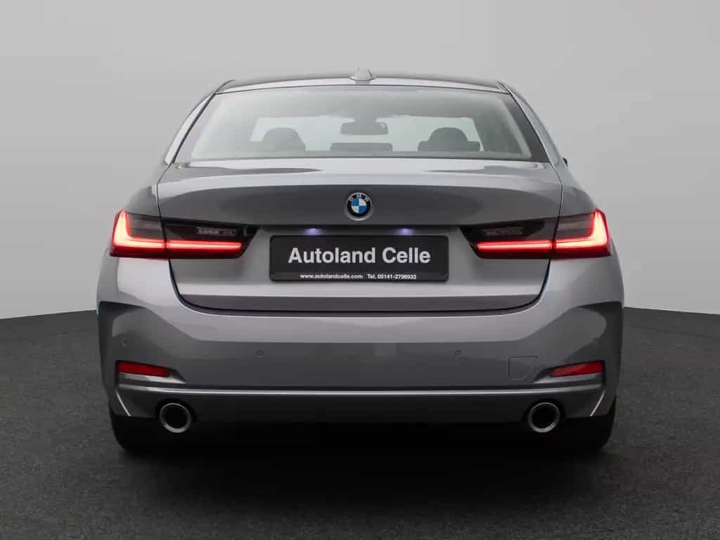 BMW 320 d DAB WidscreenDispl. PDC Geschwindigkeitsreg 02/2023-photo-7