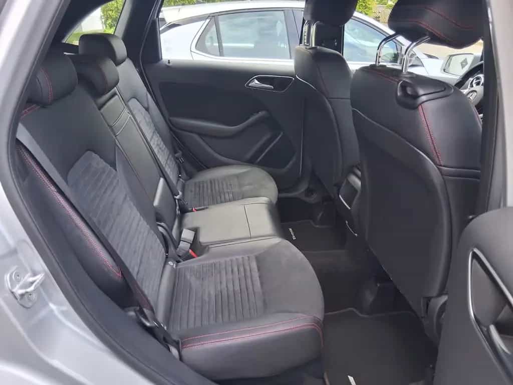 Mercedes-Benz B 180 B  AMG LINE Top Zustand 09/2016-photo-14