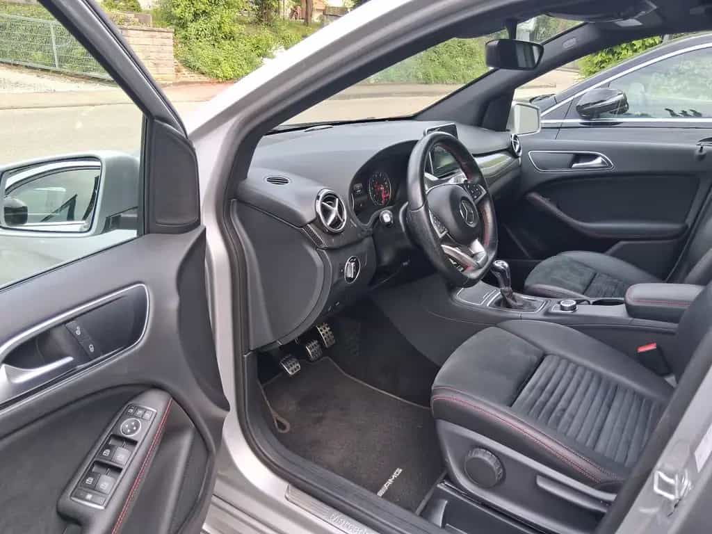 Mercedes-Benz B 180 B  AMG LINE Top Zustand 09/2016-photo-19