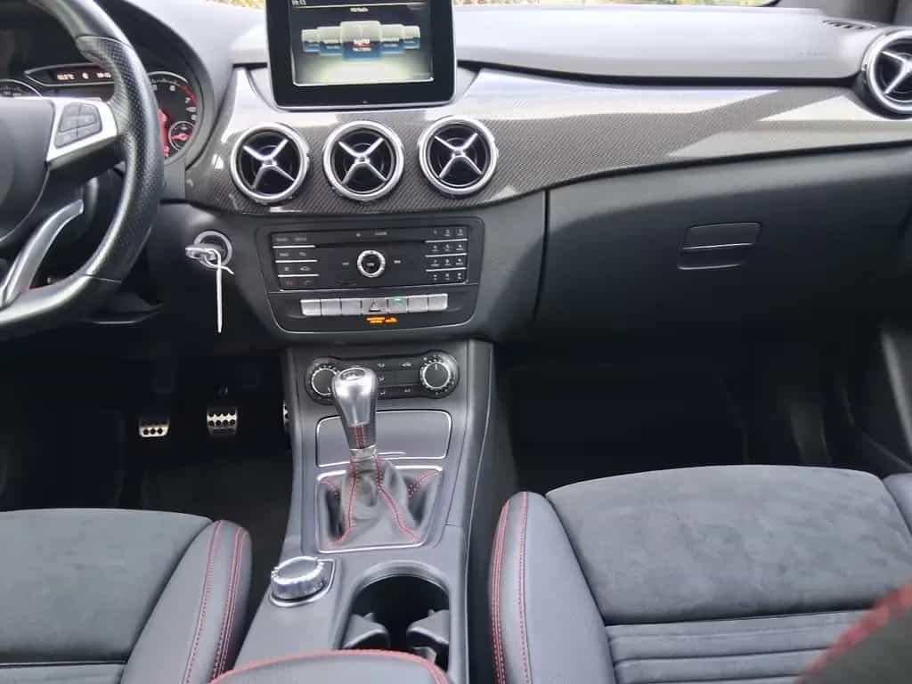 Mercedes-Benz B 180 B  AMG LINE Top Zustand 09/2016-photo-4