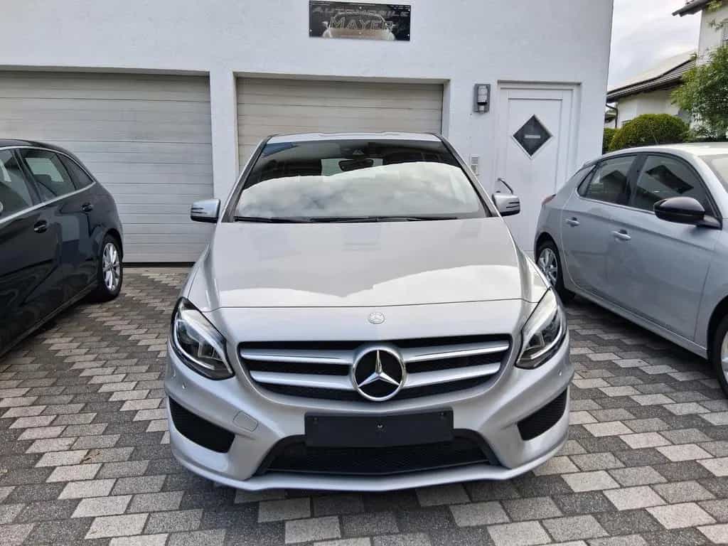 Mercedes-Benz B 180 B  AMG LINE Top Zustand 09/2016-photo-41