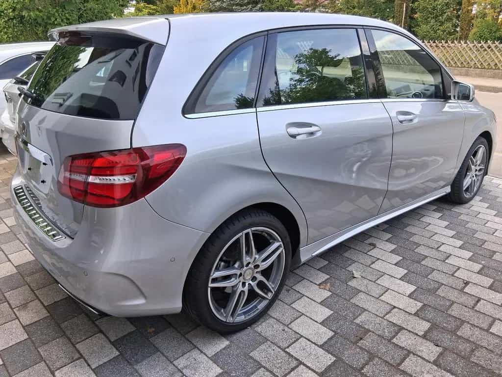 Mercedes-Benz B 180 B  AMG LINE Top Zustand 09/2016-photo-46