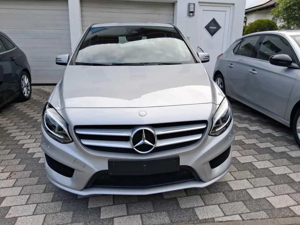 Mercedes-Benz B 180 B  AMG LINE Top Zustand 09/2016-photo-48