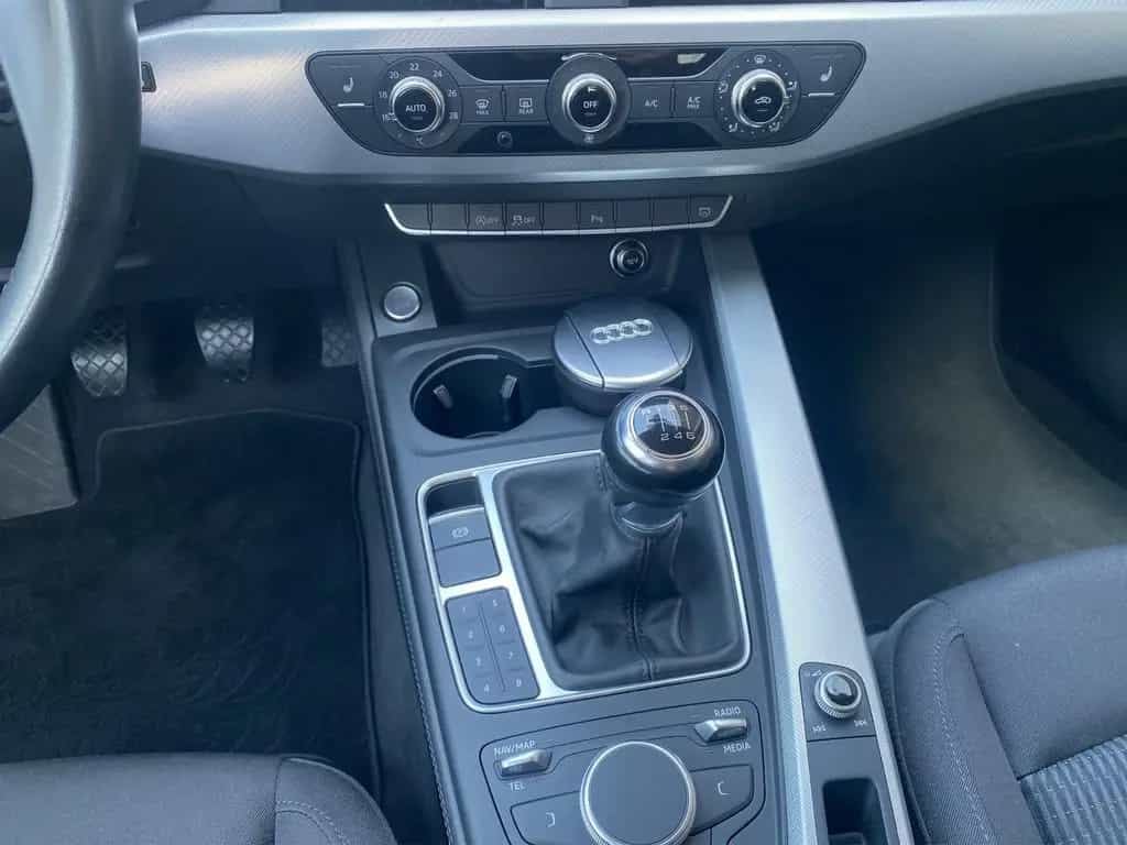 Audi A4 Avant 1.4 TFSi S-tronic Navi+Sitzheizung+Einp 07/2018-photo-12