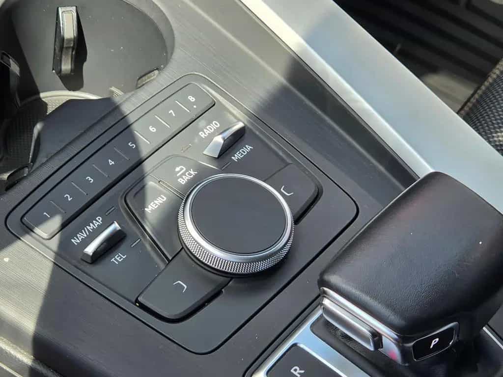 Audi A4 1.4 TFSI S tronic Avant|Kamera|SHZ|PDC 05/2018-photo-17