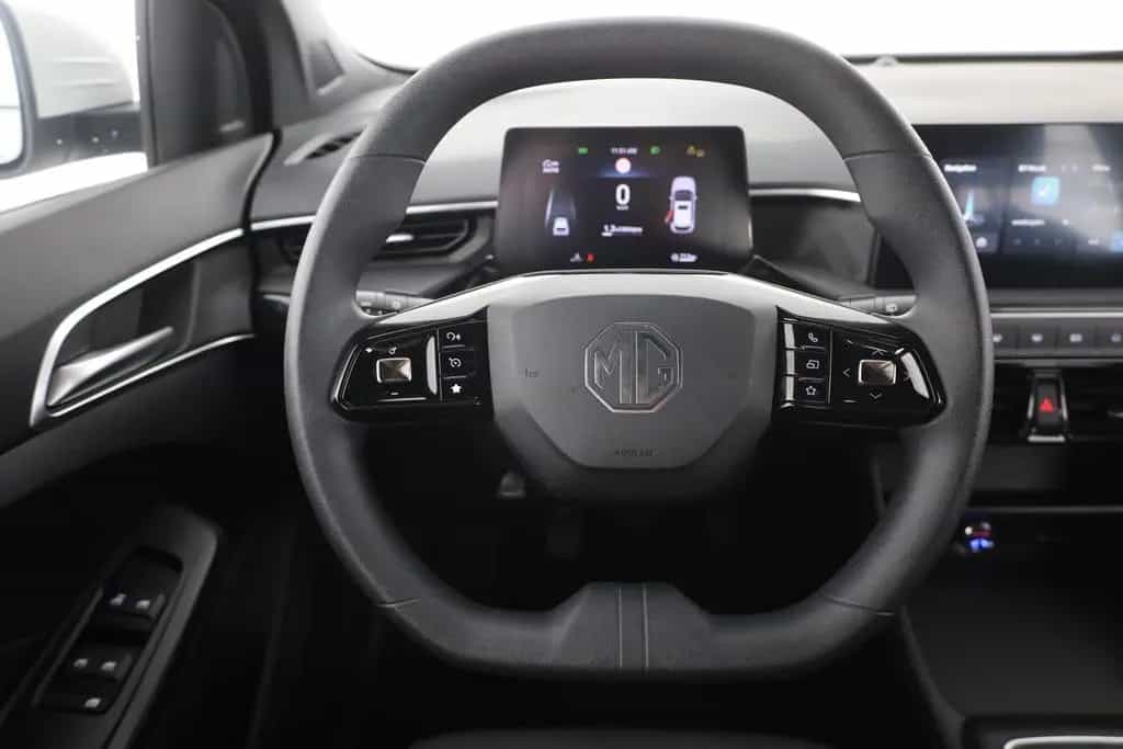 MG MG3 1.5 Comfort LED Navi Kamera 04/2025-photo-15