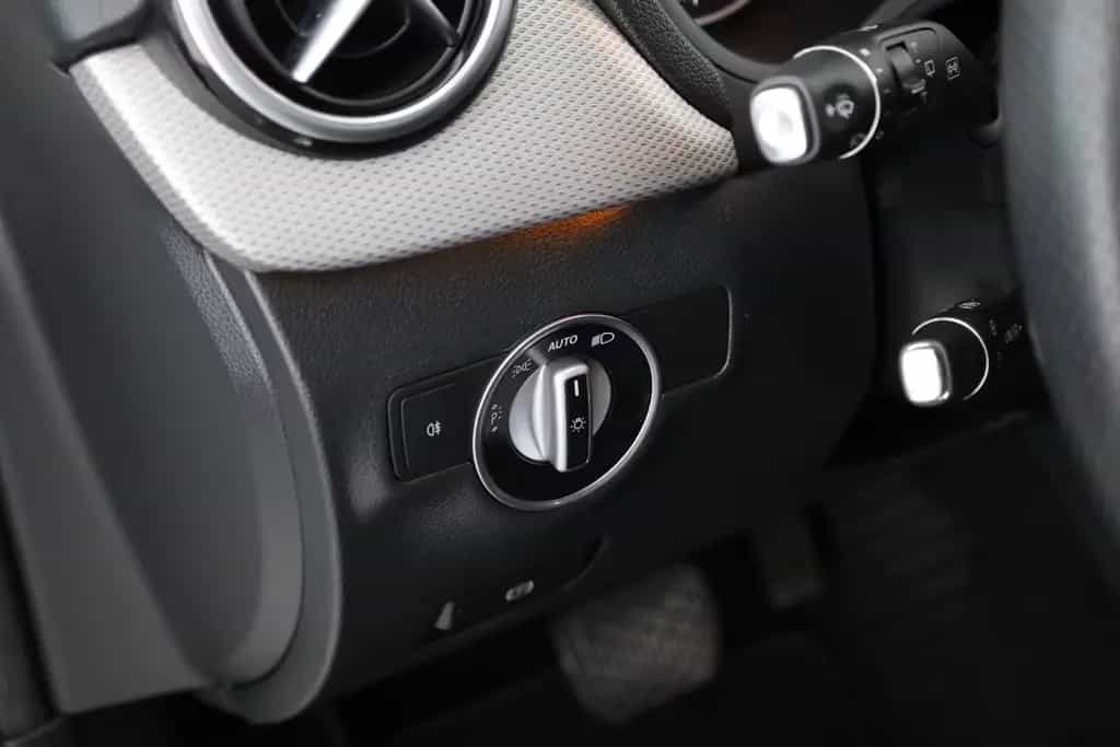 Mercedes-Benz B 220 B220 Urban 7G-DCT 4-Matic LED Navi Sitzheizung 11/2016-photo-21