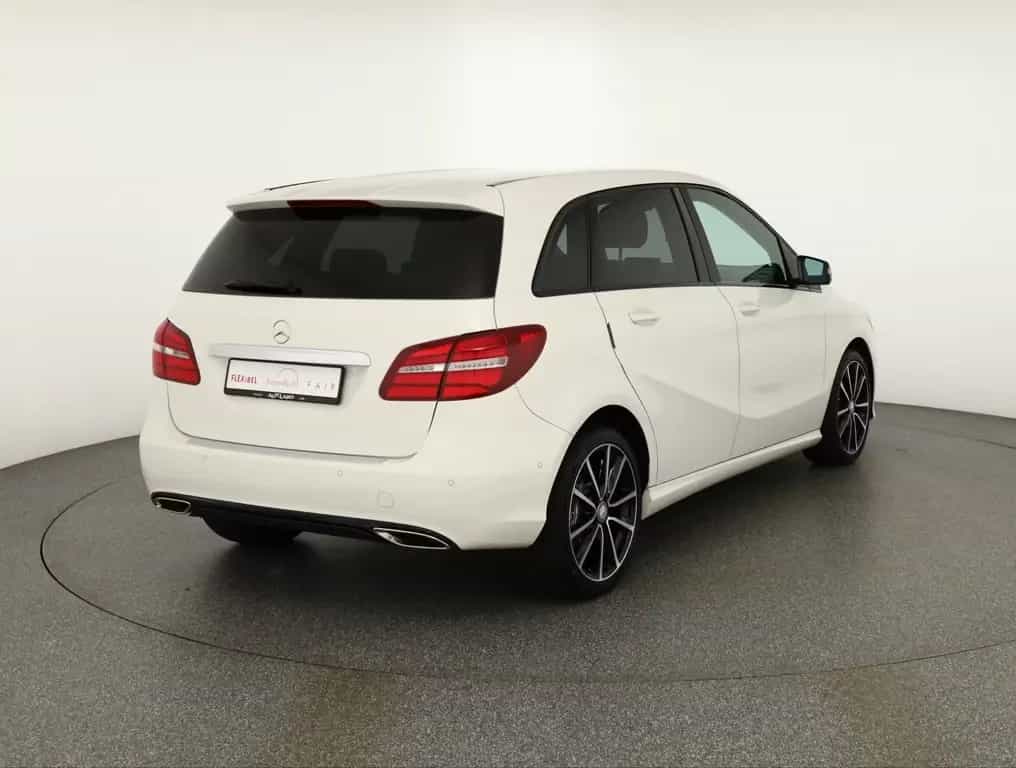 Mercedes-Benz B 220 B220 Urban 7G-DCT 4-Matic LED Navi Sitzheizung 11/2016-photo-4