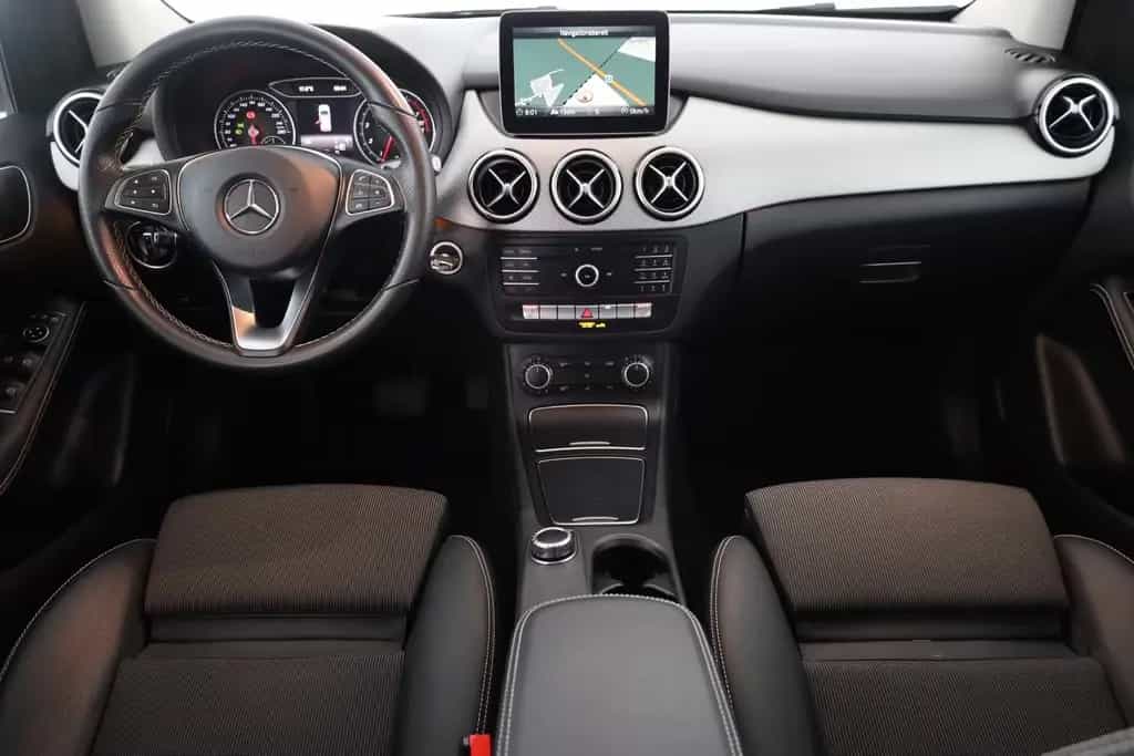 Mercedes-Benz B 220 B220 Urban 7G-DCT 4-Matic LED Navi Sitzheizung 11/2016-photo-8