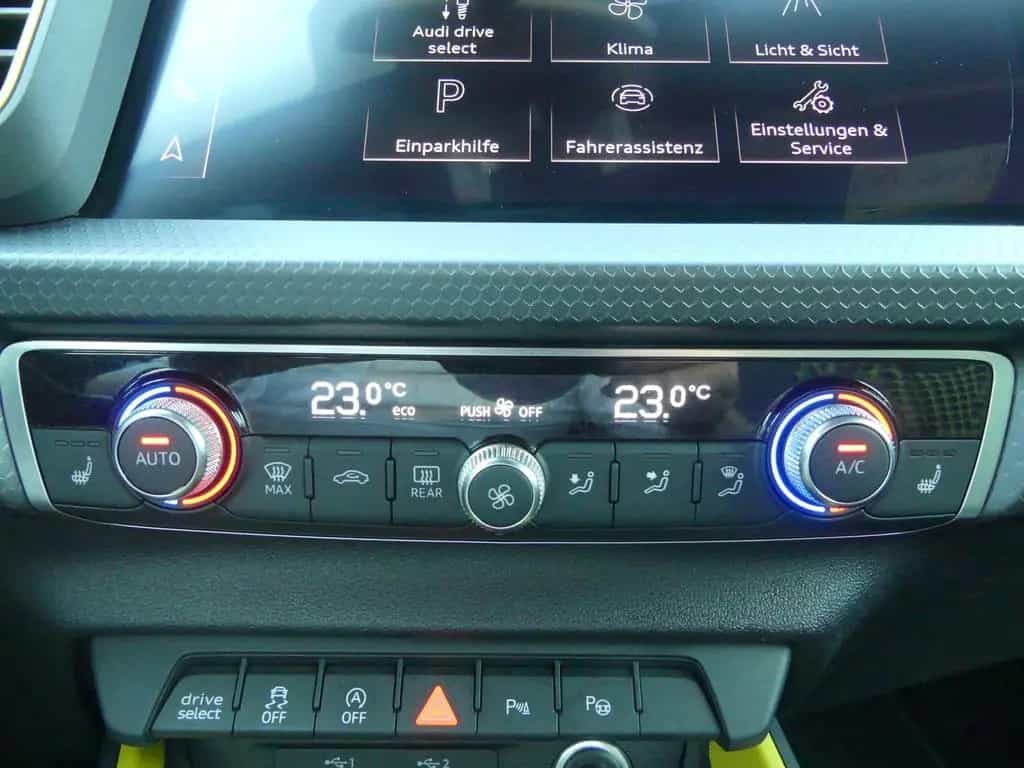 Audi A1 Sportback 30 1.0 TFSI advanced LED ACC Navi 09/2019-photo-15