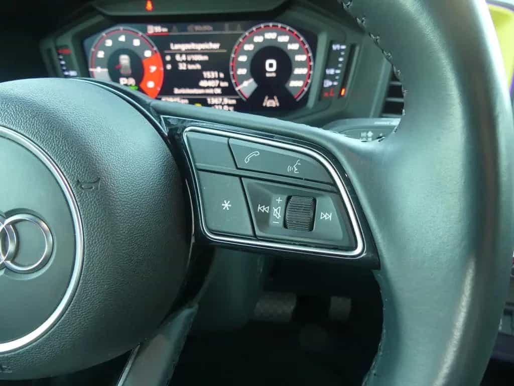 Audi A1 Sportback 30 1.0 TFSI advanced LED ACC Navi 09/2019-photo-21