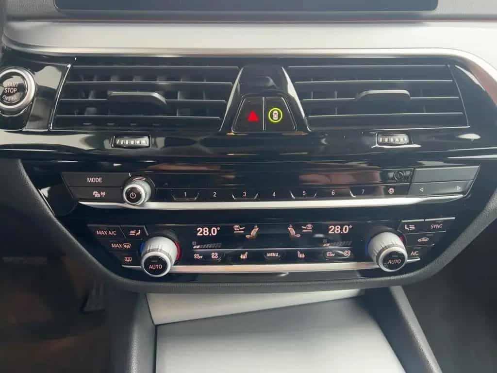 BMW 520 d Touring Facelift 0% Finanzierung 11/2020-photo-14