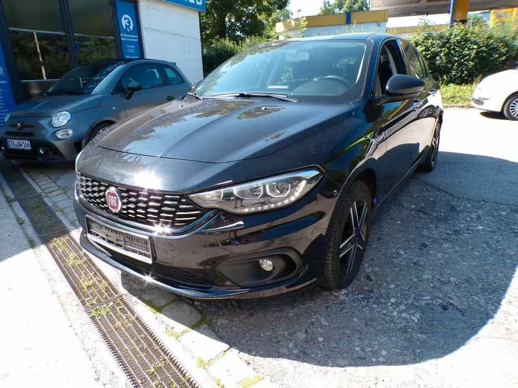 Fiat Tipo Lounge 08/2017-photo-2