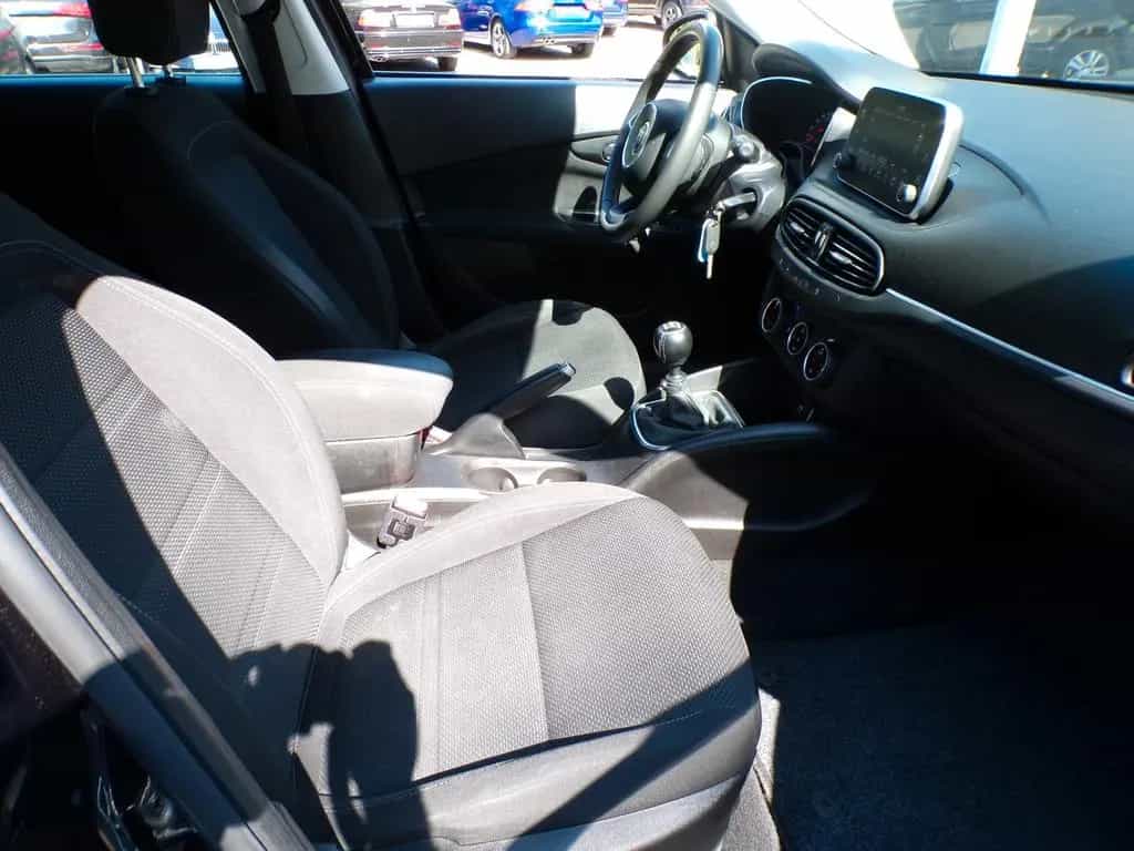 Fiat Tipo Lounge 08/2017-photo-5