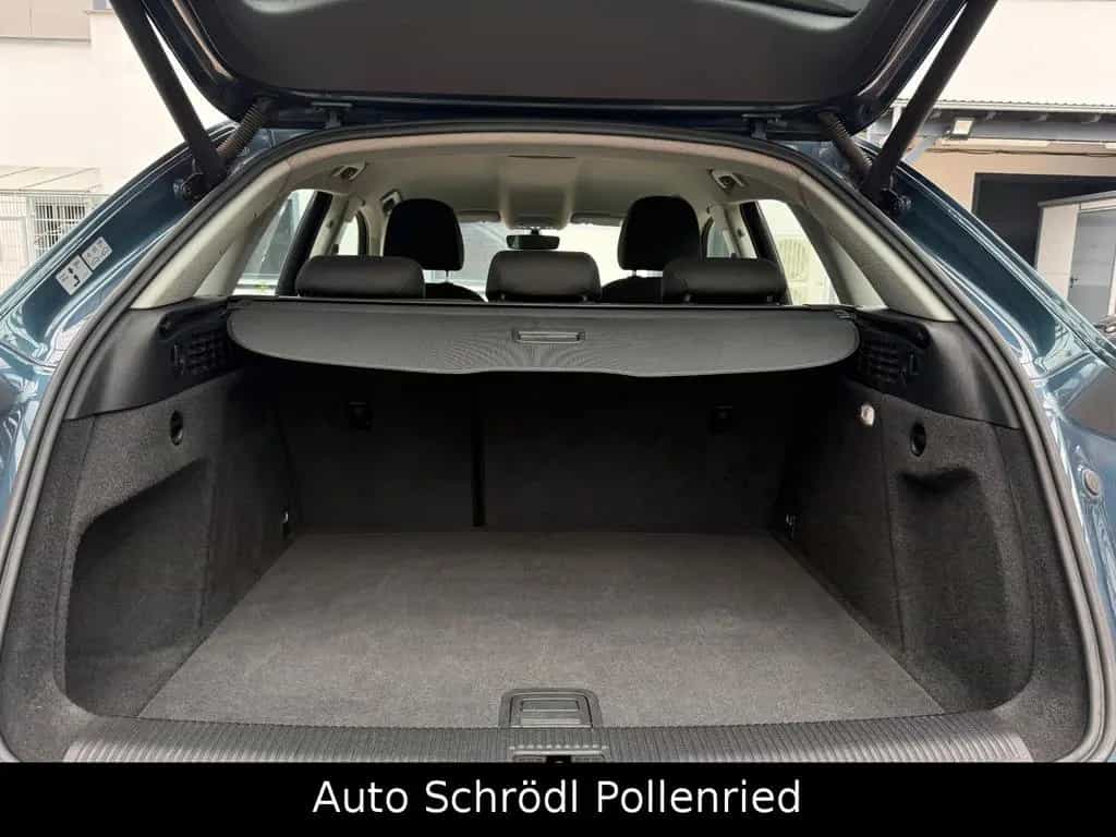 Audi Q3 1.4 TFSI, AHK, LED, El.Heck, Sound, Keyless 05/2017-photo-15