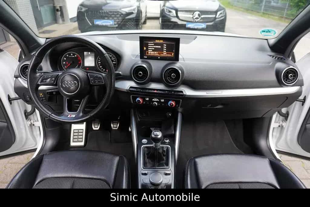 Audi Q2 Sport 1.4 TSI S line LEDER+NAVI+AHK+ALU+PDC 08/2018-photo-10