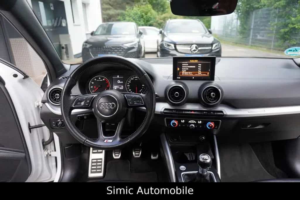 Audi Q2 Sport 1.4 TSI S line LEDER+NAVI+AHK+ALU+PDC 08/2018-photo-11