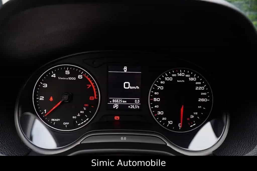 Audi Q2 Sport 1.4 TSI S line LEDER+NAVI+AHK+ALU+PDC 08/2018-photo-12