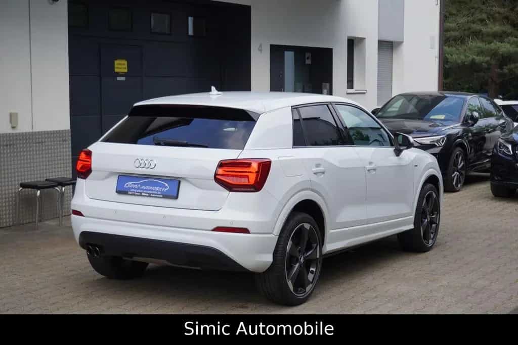 Audi Q2 Sport 1.4 TSI S line LEDER+NAVI+AHK+ALU+PDC 08/2018-photo-17