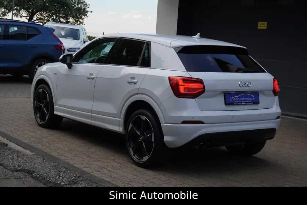 Audi Q2 Sport 1.4 TSI S line LEDER+NAVI+AHK+ALU+PDC 08/2018-photo-21