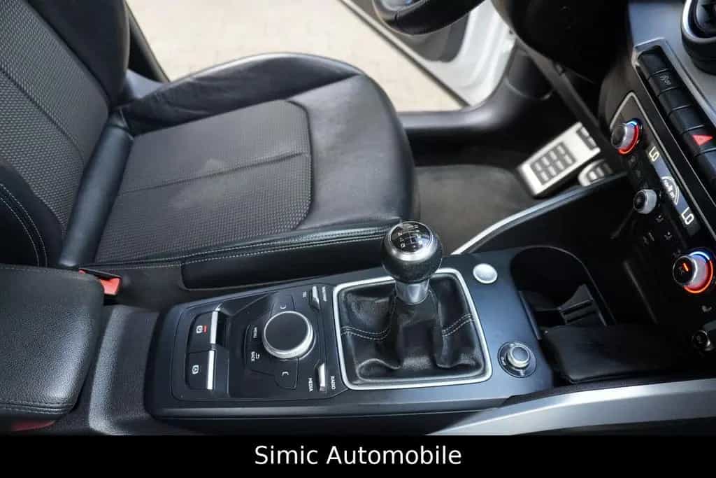 Audi Q2 Sport 1.4 TSI S line LEDER+NAVI+AHK+ALU+PDC 08/2018-photo-27