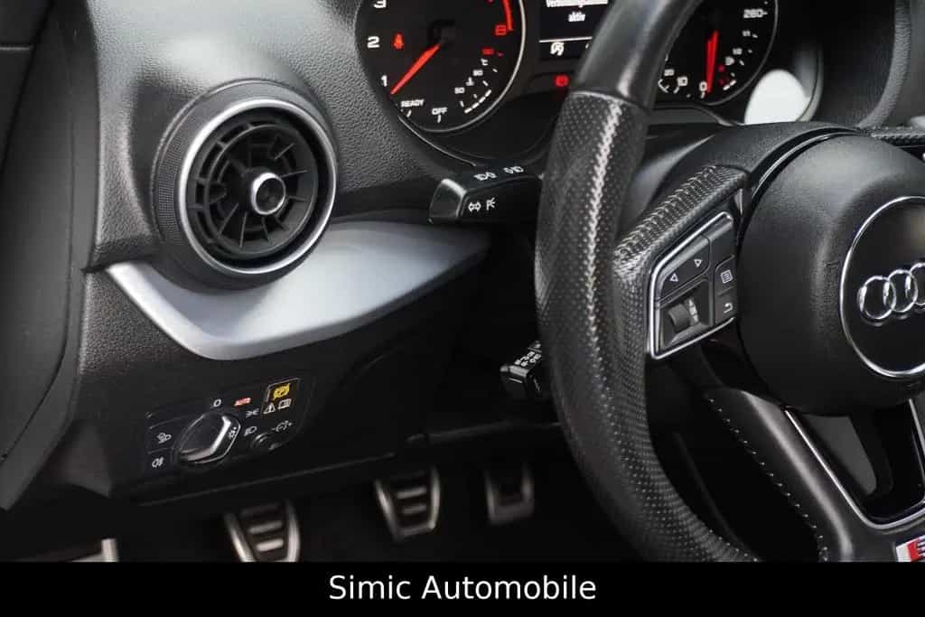 Audi Q2 Sport 1.4 TSI S line LEDER+NAVI+AHK+ALU+PDC 08/2018-photo-28