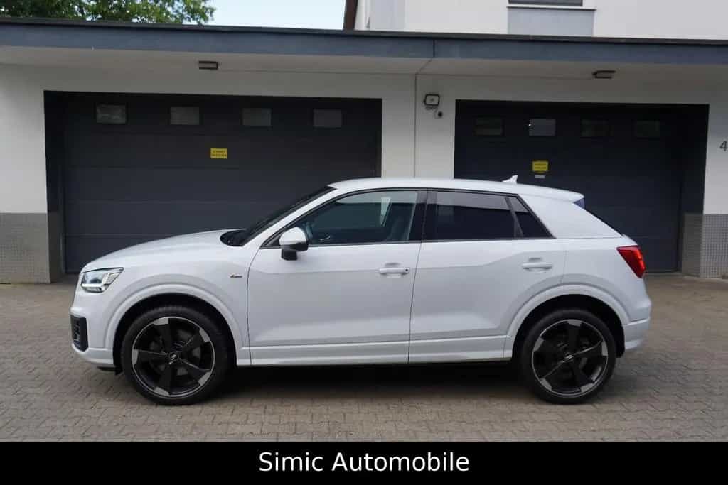 Audi Q2 Sport 1.4 TSI S line LEDER+NAVI+AHK+ALU+PDC 08/2018-photo-3