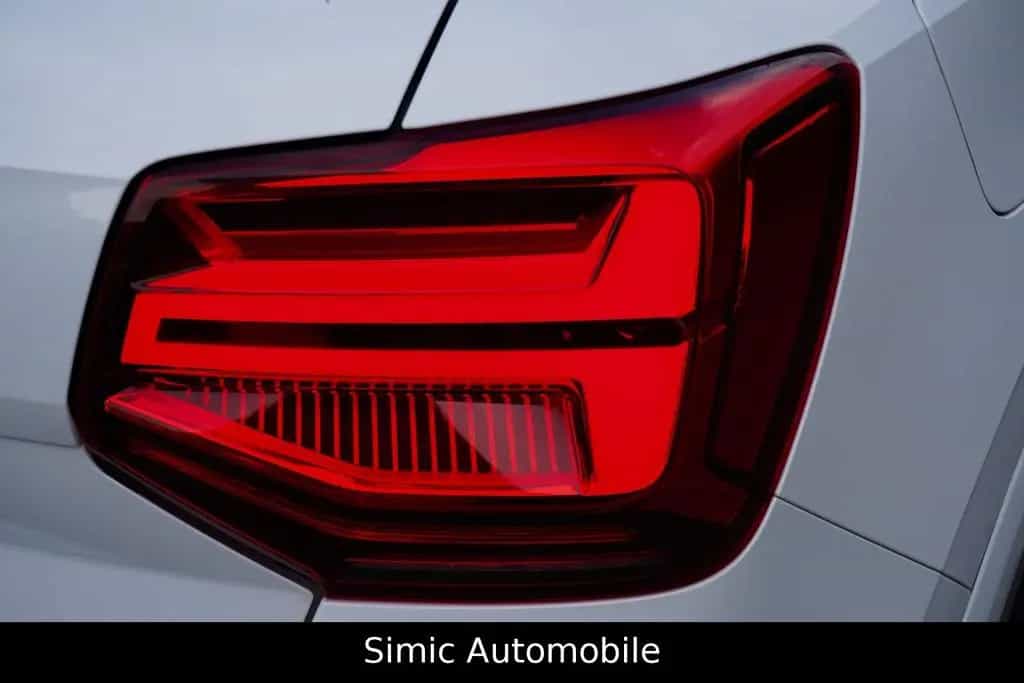 Audi Q2 Sport 1.4 TSI S line LEDER+NAVI+AHK+ALU+PDC 08/2018-photo-30