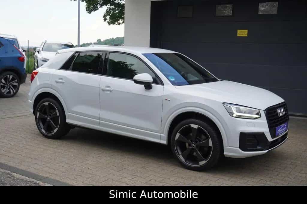 Audi Q2 Sport 1.4 TSI S line LEDER+NAVI+AHK+ALU+PDC 08/2018-photo-36