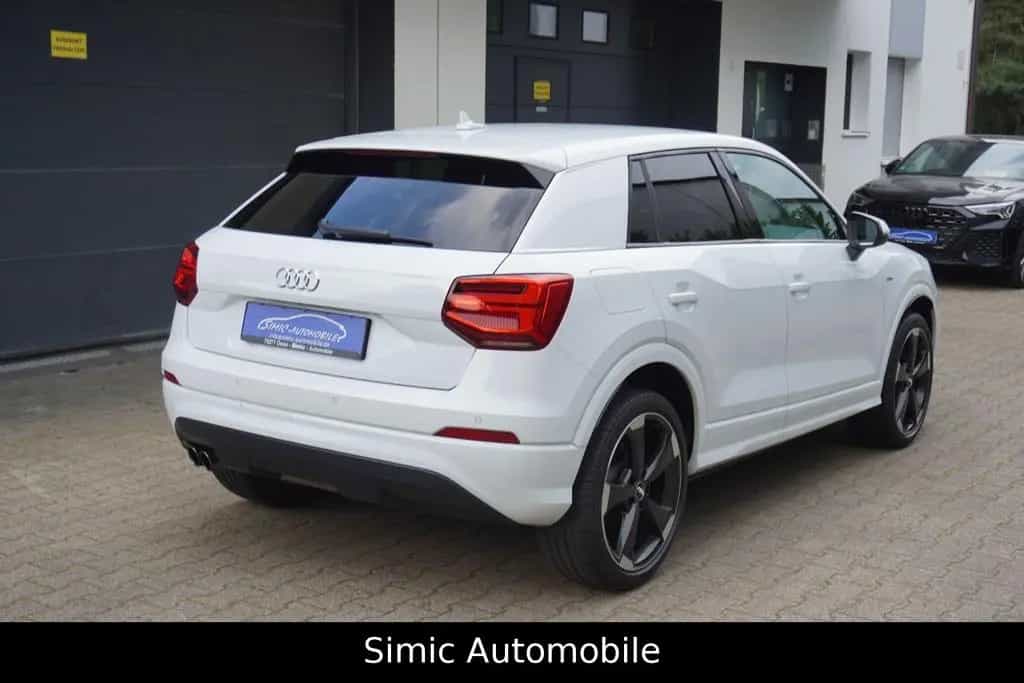 Audi Q2 Sport 1.4 TSI S line LEDER+NAVI+AHK+ALU+PDC 08/2018-photo-37
