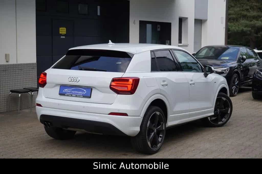 Audi Q2 Sport 1.4 TSI S line LEDER+NAVI+AHK+ALU+PDC 08/2018-photo-5