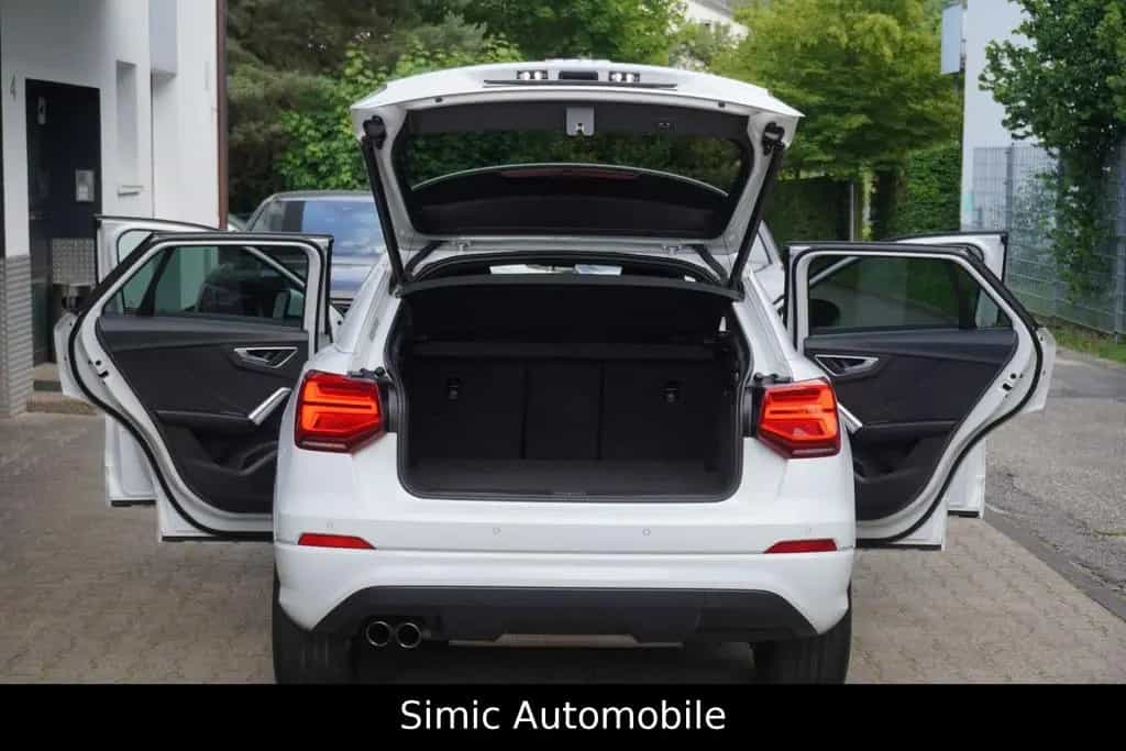 Audi Q2 Sport 1.4 TSI S line LEDER+NAVI+AHK+ALU+PDC 08/2018-photo-8