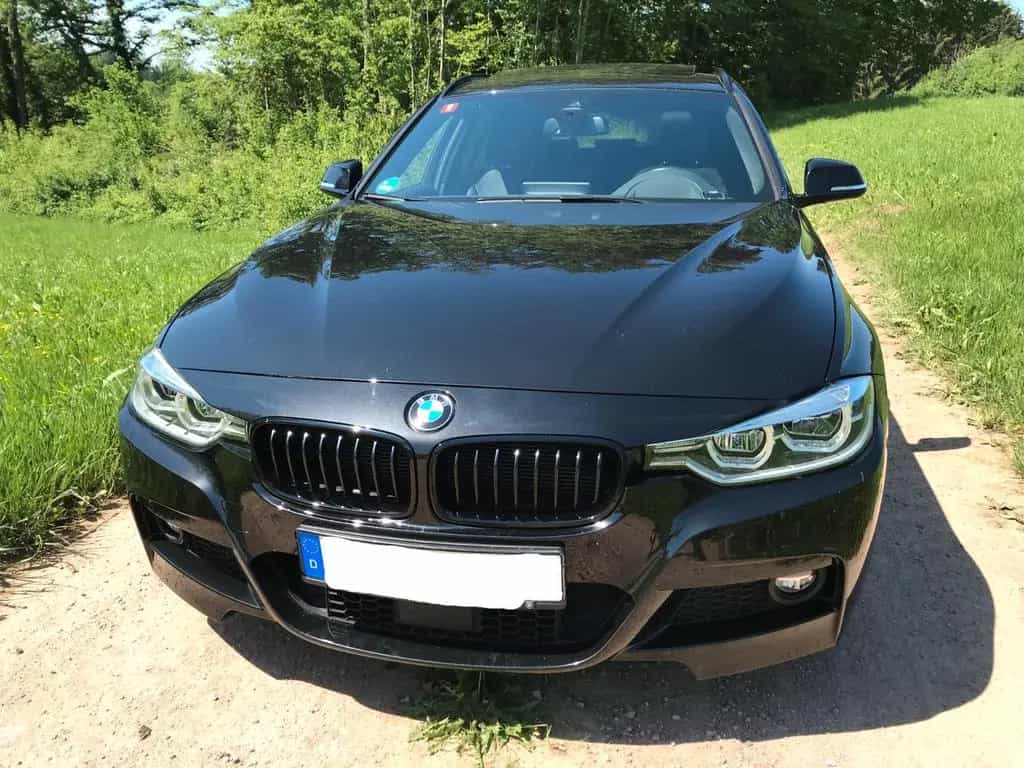 BMW 320 d xDrive Touring M Sport 05/2016-photo-2