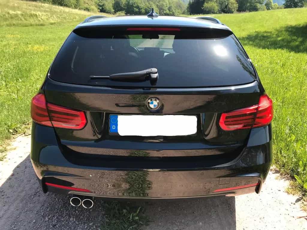 BMW 320 d xDrive Touring M Sport 05/2016-photo-4