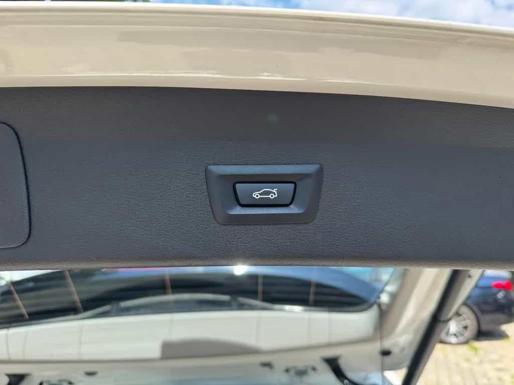 BMW X1 xDrive 25 e Advantage 06/2022-photo-10
