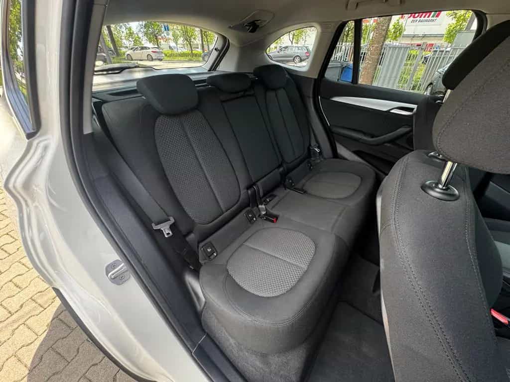 BMW X1 xDrive 25 e Advantage 06/2022-photo-16