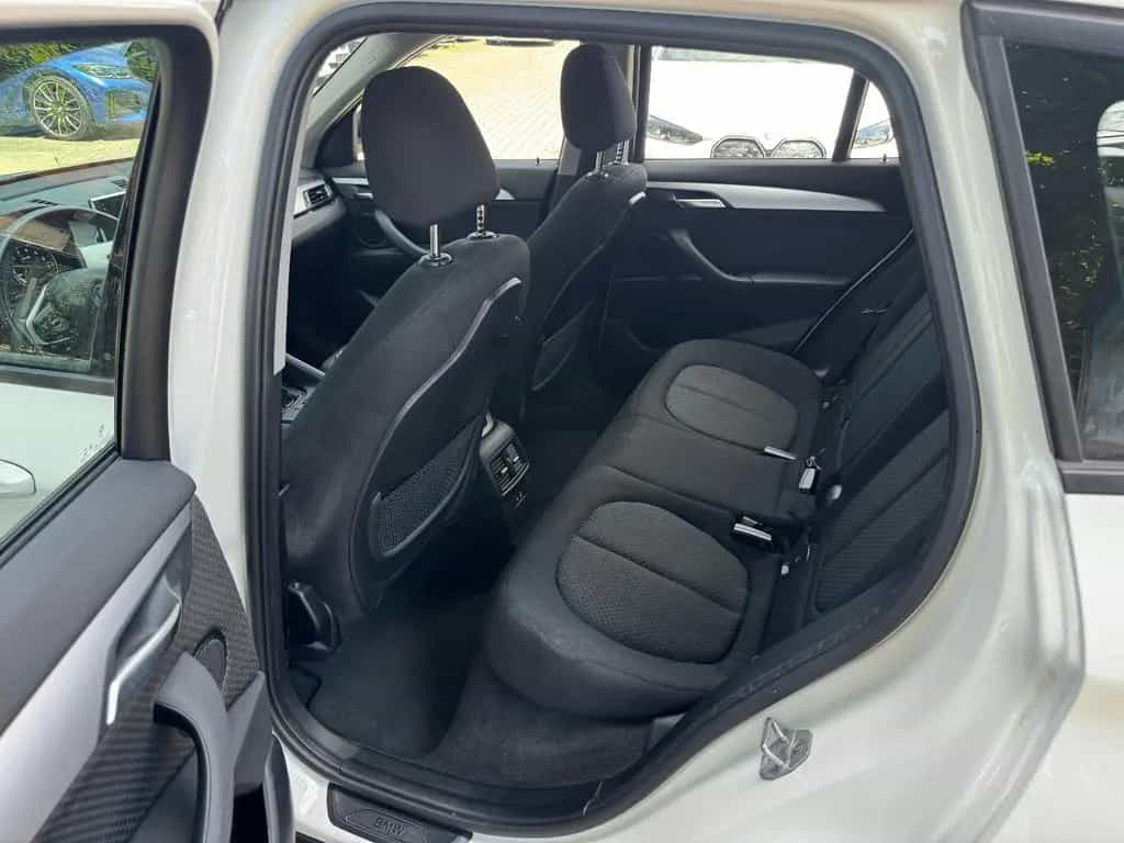 BMW X1 xDrive 25 e Advantage 06/2022-photo-17