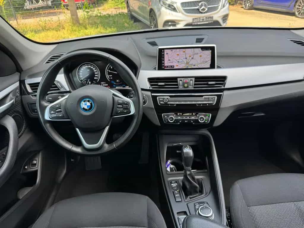 BMW X1 xDrive 25 e Advantage 06/2022-photo-19