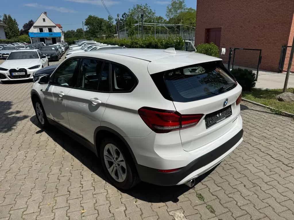 BMW X1 xDrive 25 e Advantage 06/2022-photo-2