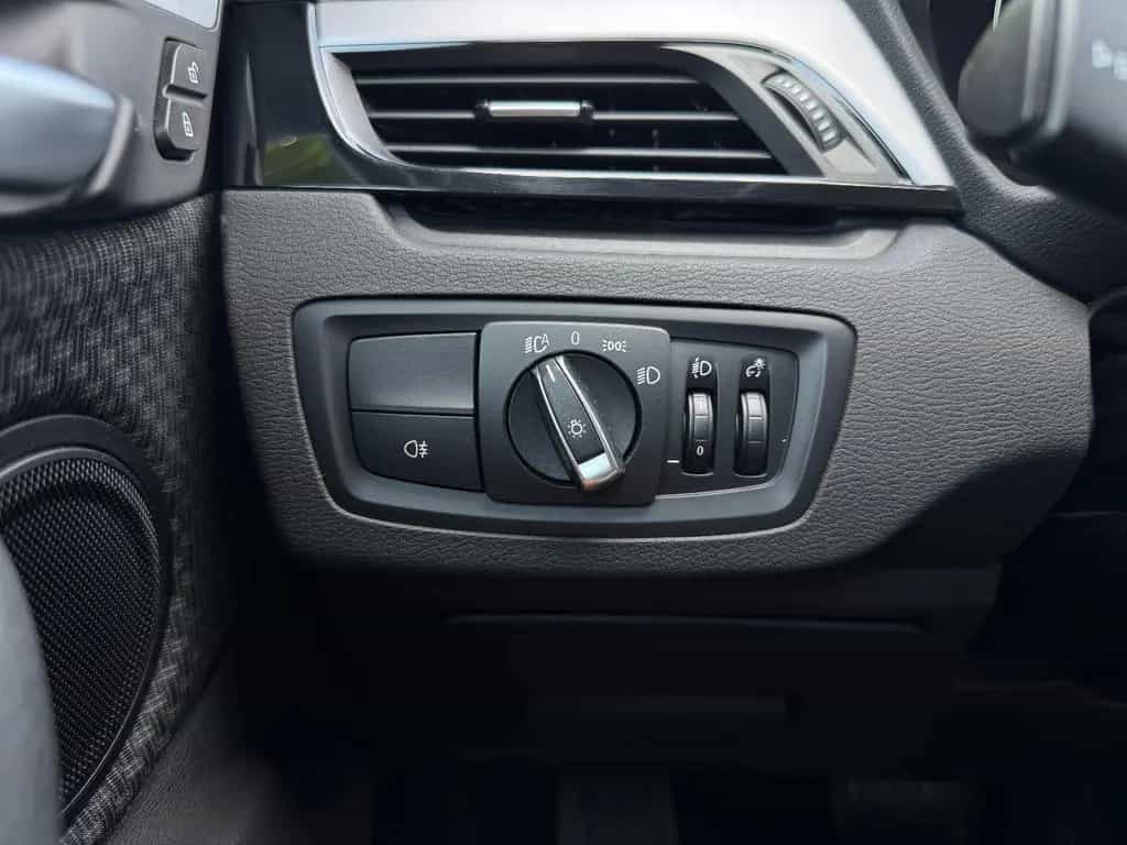 BMW X1 xDrive 25 e Advantage 06/2022-photo-25