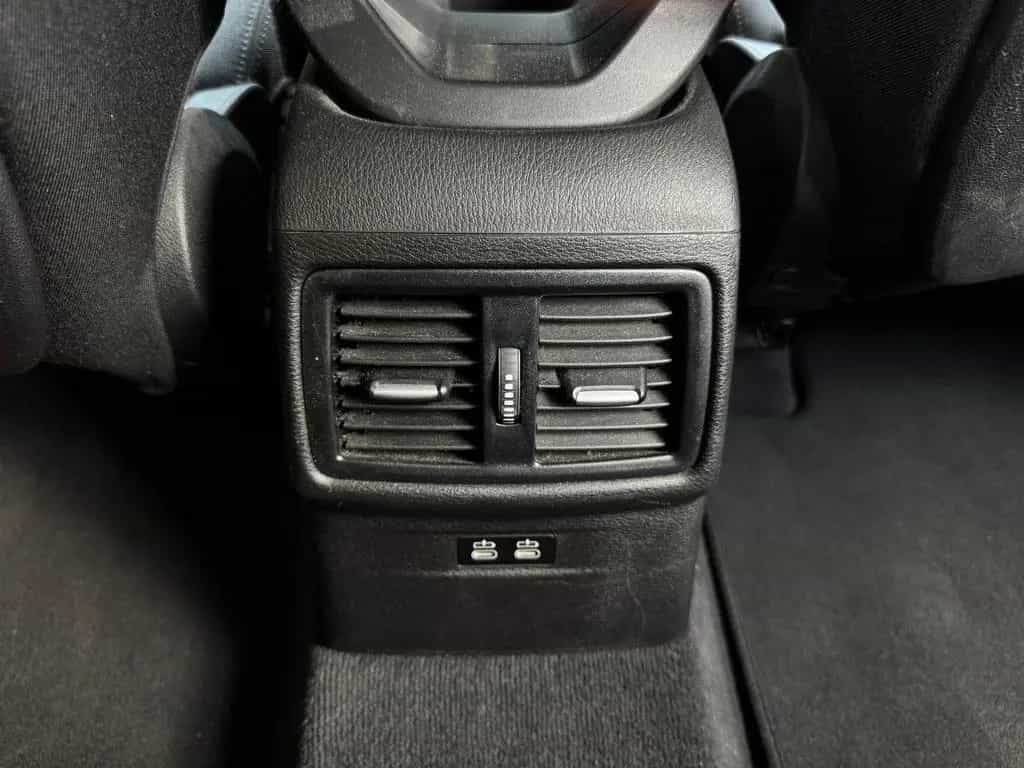 BMW X1 xDrive 25 e Advantage 06/2022-photo-30