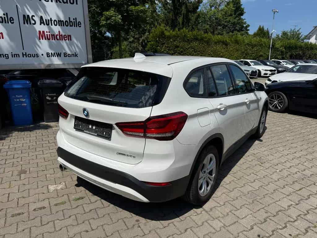BMW X1 xDrive 25 e Advantage 06/2022-photo-4