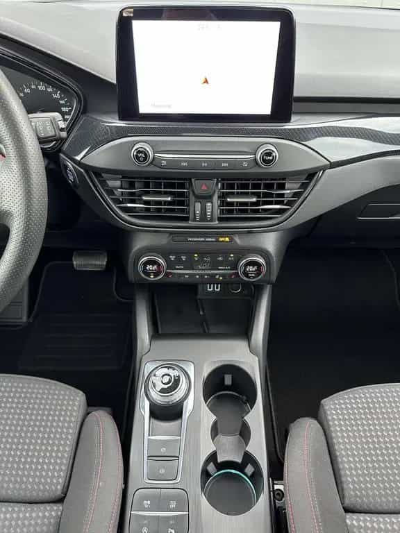 Ford Focus 1.5 EB Aut. ST-Line NAV+LED+PANO+B&O+KAM 10/2021-photo-11
