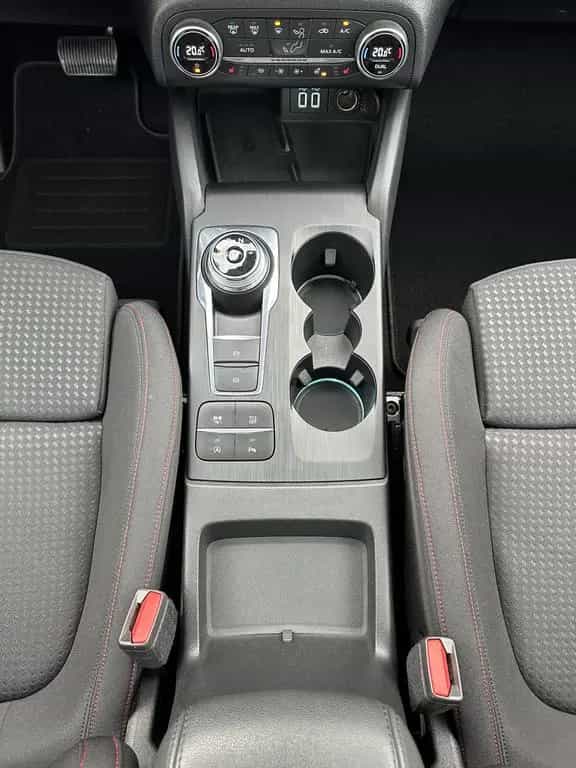 Ford Focus 1.5 EB Aut. ST-Line NAV+LED+PANO+B&O+KAM 10/2021-photo-12