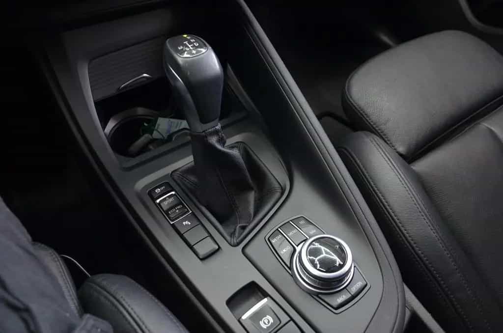 BMW X1 sDrive 18i *AUTOMATIK*AHK*1.HAND*ERST 44TKM!* 04/2016-photo-12